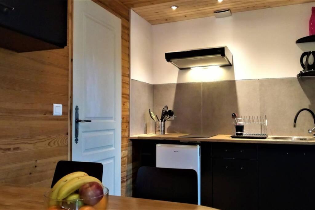 Studio 32M2 - Dans Propriete Avec Vue Imprenable Sur Le Lac Du Salagou Liausson Exterior foto